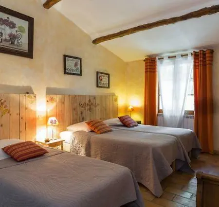 Le Degoutaud Bed & Breakfast